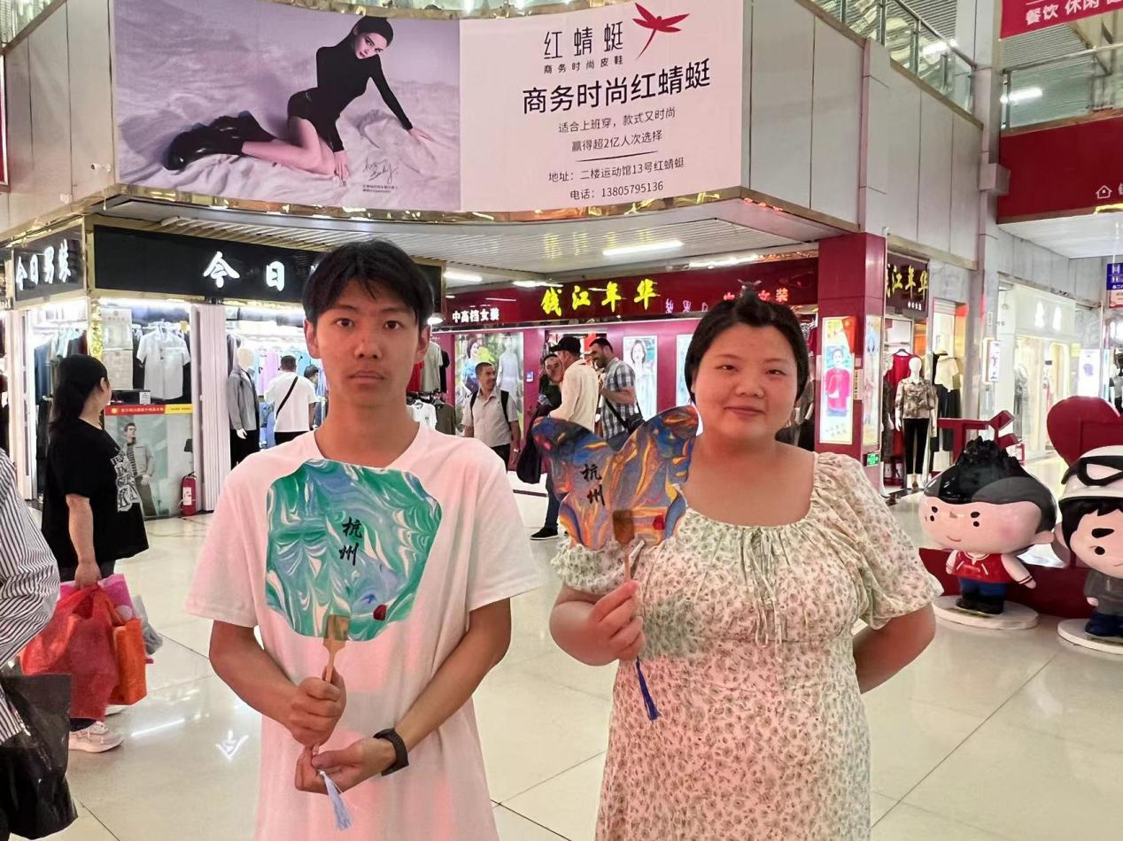 重拾蒲扇纳凉回忆，一把非遗漆扇迎仲夏