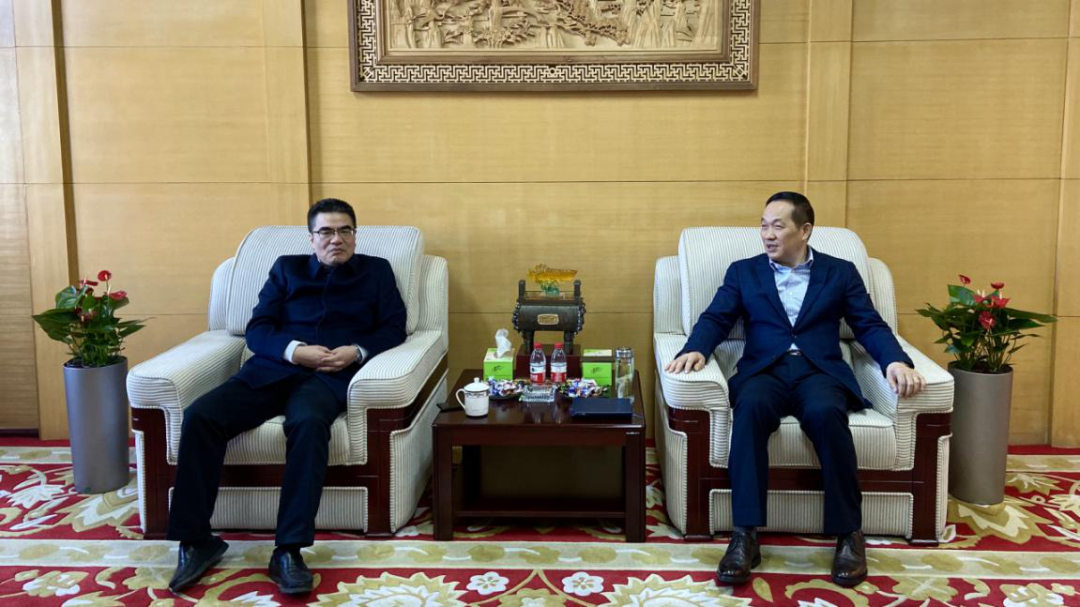拱墅区委常委、统战部部长王书评莅临集团慰问走访
