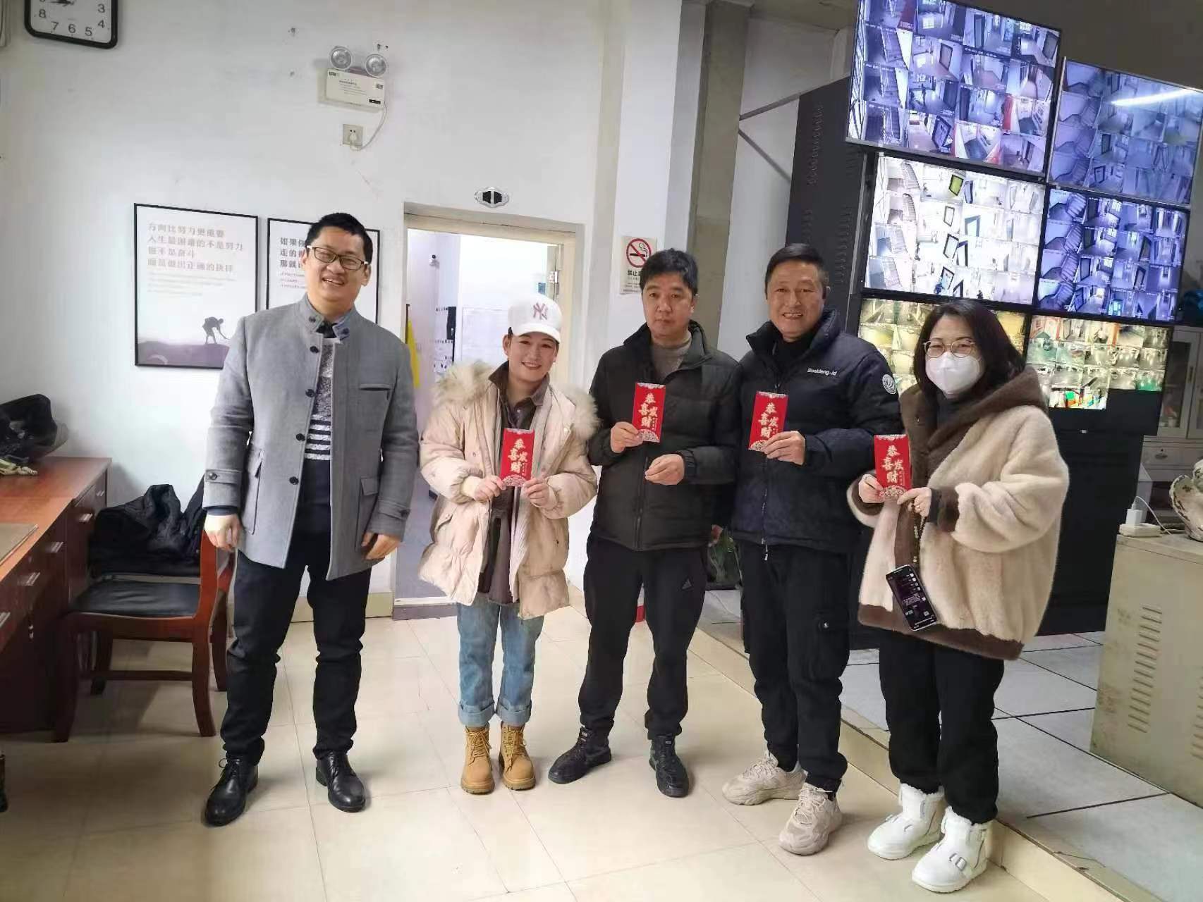 开工赠利是，新春迎福祉——集团派发开工福利